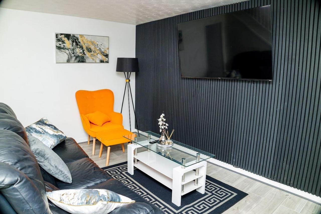 Dynasty - Alison Kelly Close Apartamento *