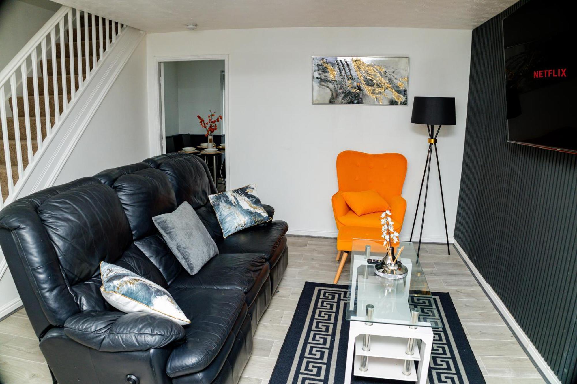 Dynasty - Alison Kelly Close * Manchester